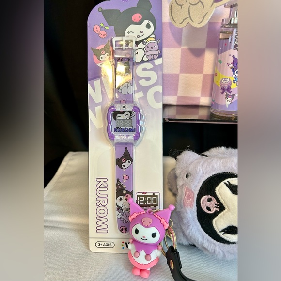 Kuromi Checkered Tote Bag and Accessories Set - Picture 4 of 8